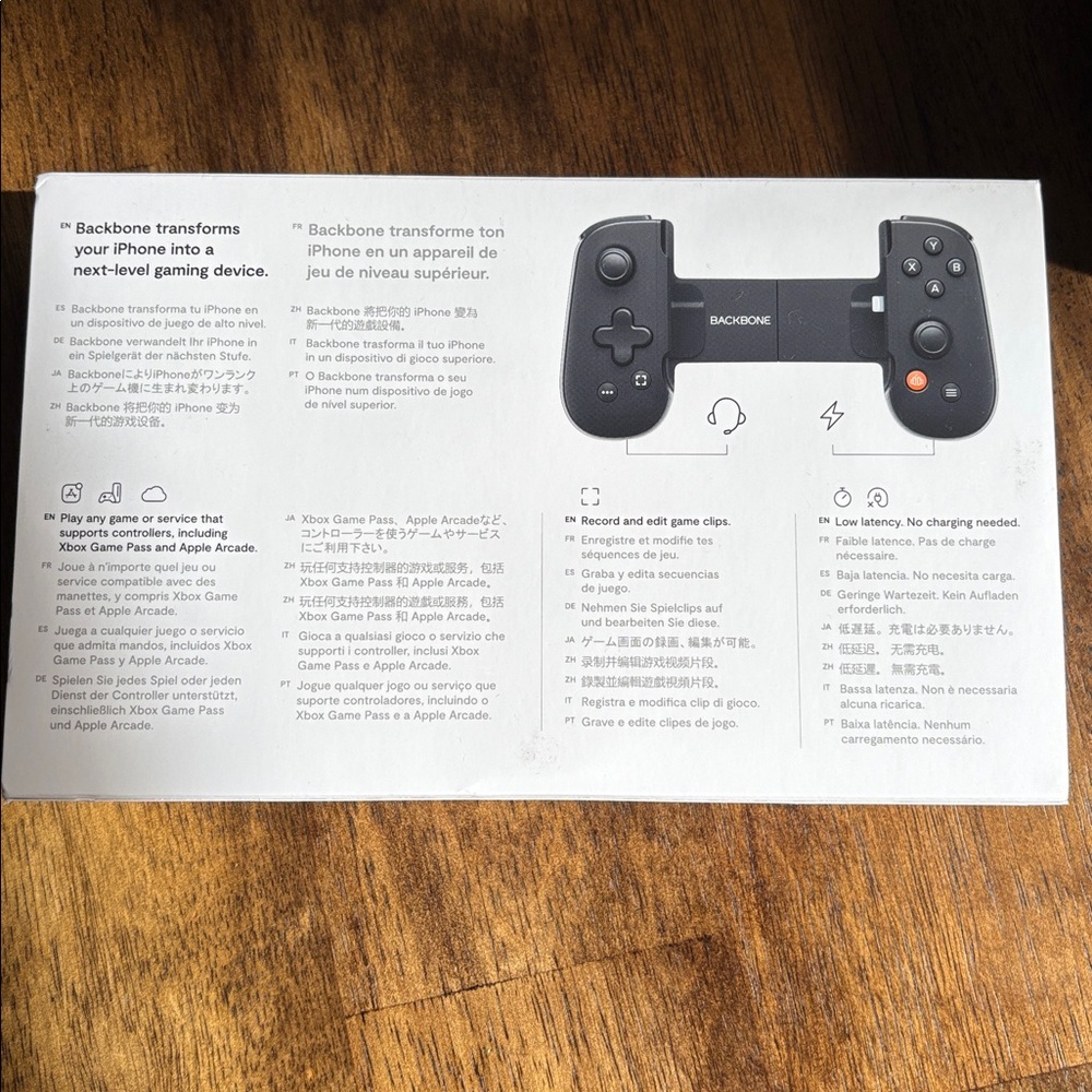 Backbone Gaming Controller - Black - Picture 2 of 3